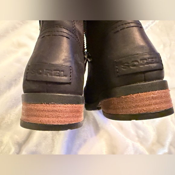 Sorel Black Women's Combat Boots - Picture 11 of 14